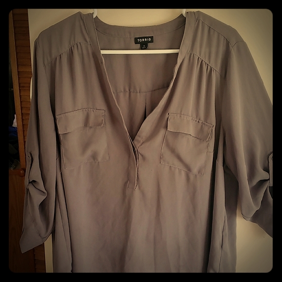 Grey Torrid Lightweight Blouse 0 - Picture 1 of 3